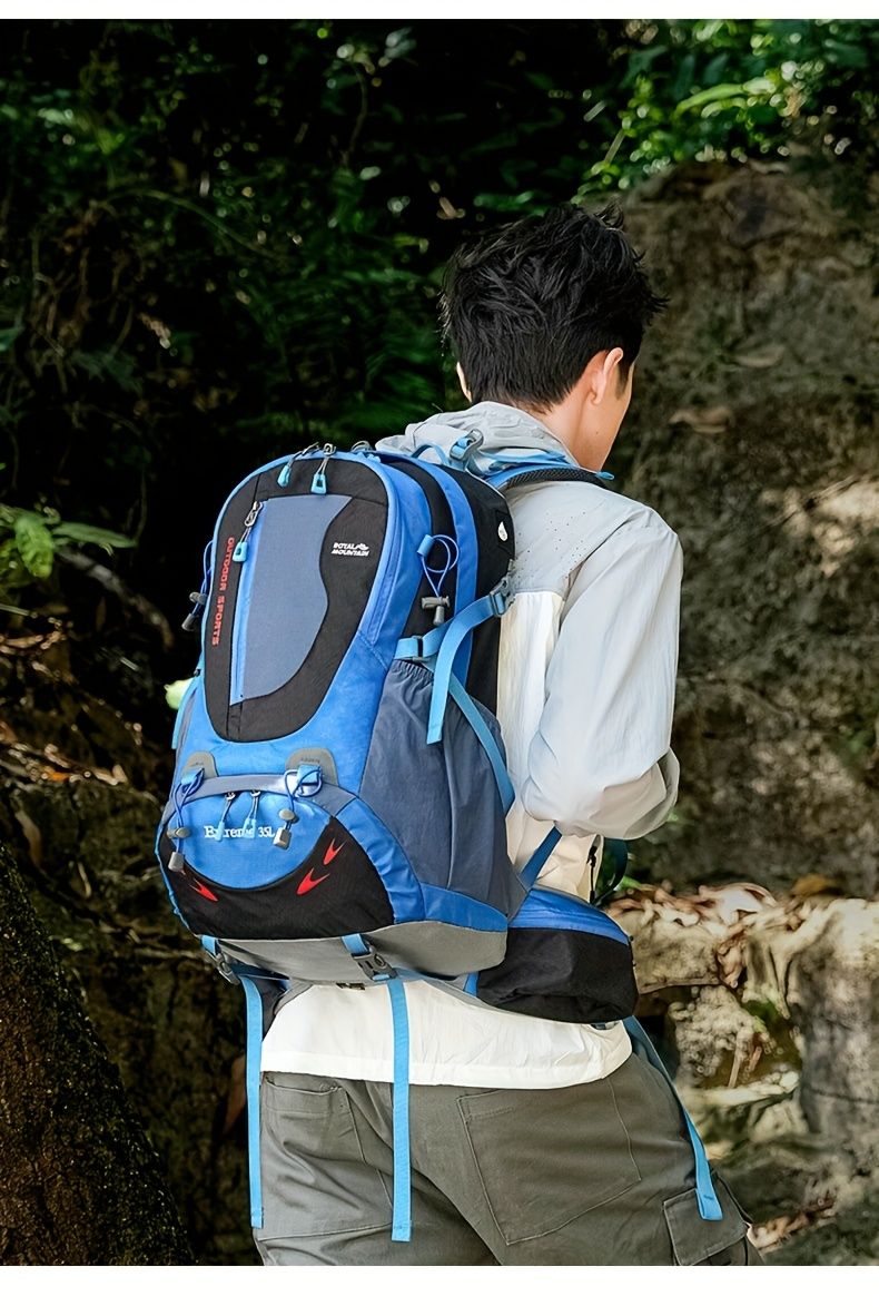 Black Royal Mountain backpack, Extreme 35L backpack, travel backpack, outdoor backpack, high-quality backpack, Australian bush backpack, camping gear, hiking backpack 35L