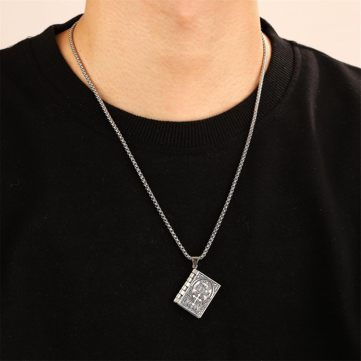 2PCS Holy Bible Book Pendant Necklace for Women Men Fashion Retro Scripture Miniature Readable Bible Openable Prayer Verse Adjustable Chain Necklace Christmas Charm Jewelry