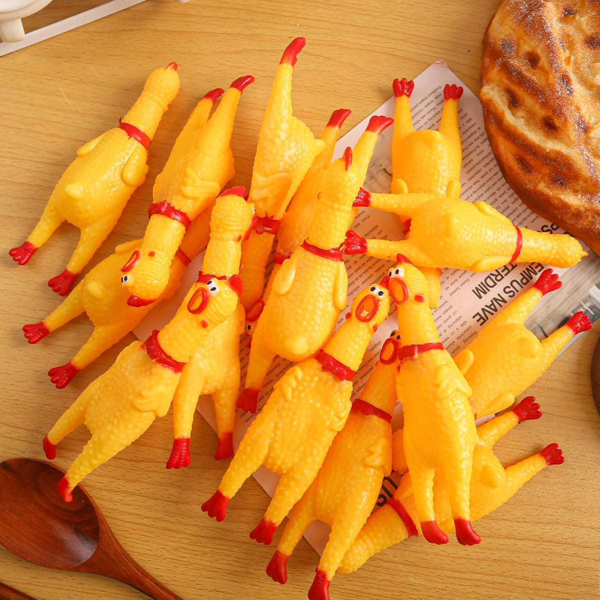 20PCS Squeaky Rubber Chickens, Screaming Chickens Bulk Prank Novelty Toys Pet Toys for Party Favors Family Game Dog Toys Noise Maker