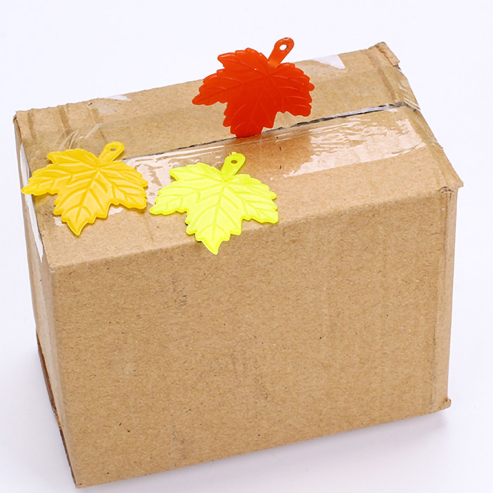 Box Opener Compact Universal Plastic Package Opener for Envelope Express Bag Grocery Bag Cardboard BoxMaple Leaf Style 4.5x5cm / 1.8x2in