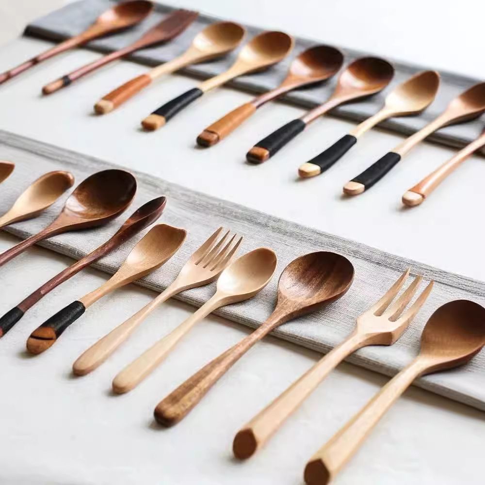 Wooden Spoon Create Credit Long Handle [beech thickened varnish] diamond-shaped thickened small wooden spoon 19*3.5 cm