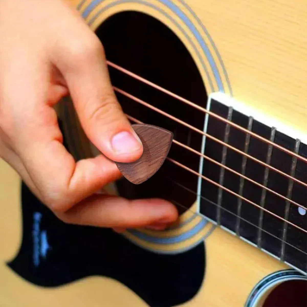 Solid Wood Guitar Pick Storage Case Moistureproof Durable Portable with Dividers