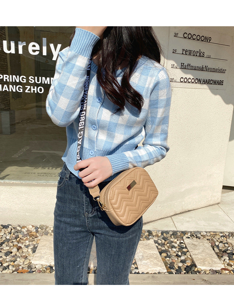 Women's White Quilted Crossbody Bag Small PU Leather Shoulder Purse with Wide Patterned Strap Ideal for Travel and Daily Use
